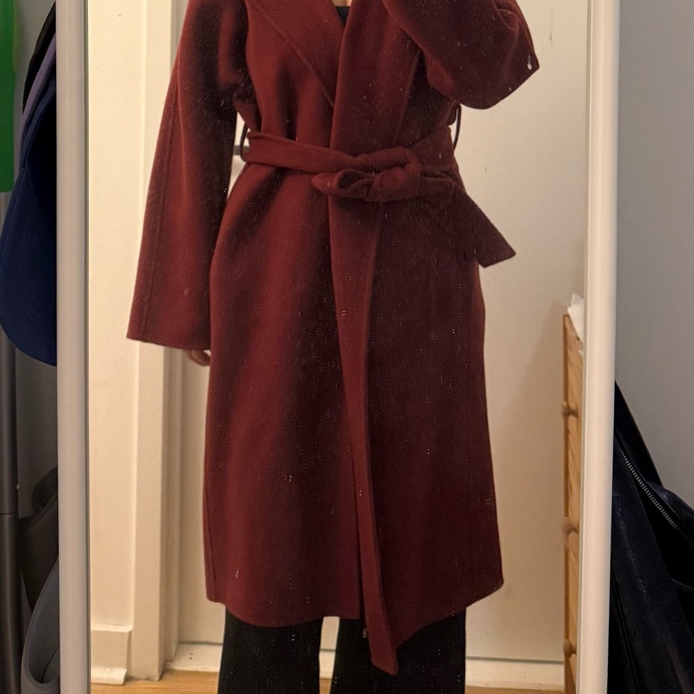 Elegant Women's Burgundy Wool Coat